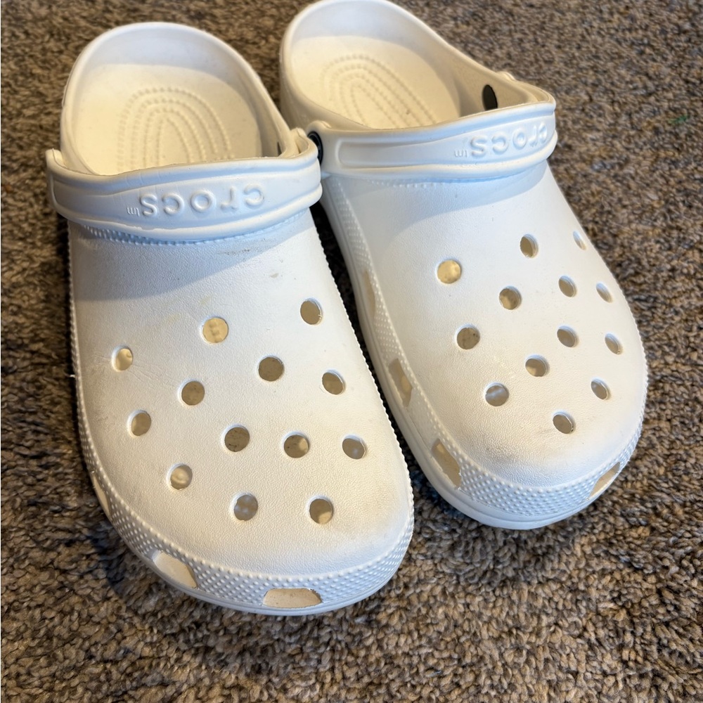 CROCS Men's Classic White Clogs